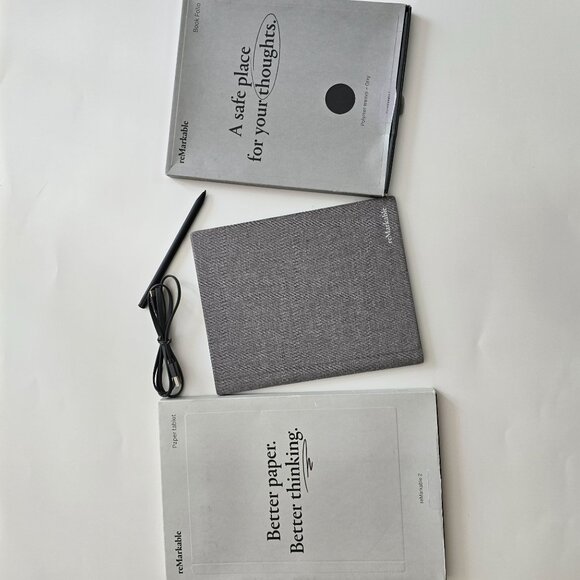 Remarkable 2 Paper Tablet And Book Folio Essentials Bundle - Picture 11 of 16